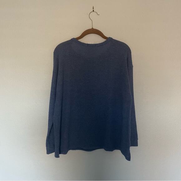 Blue Lightweight Sweater Boxy Waist Cut - Picture 3 of 6